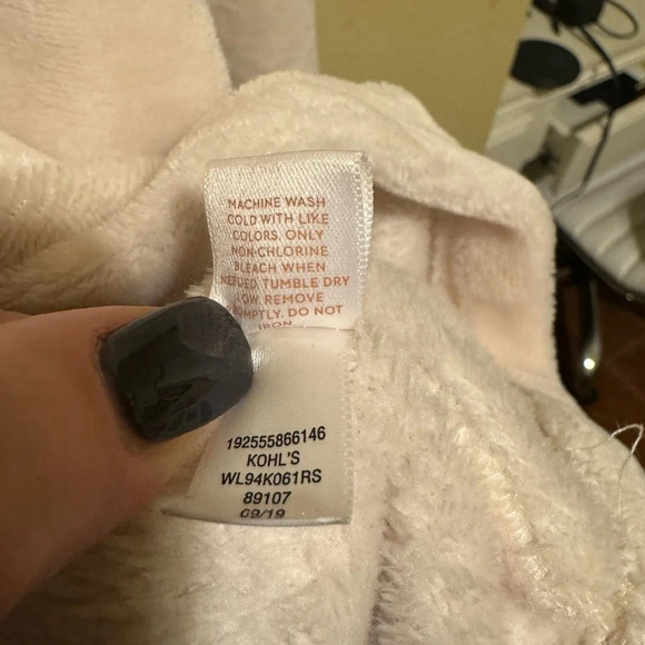 Lauren Conrad Cream Fleece w/ Hood. Size Small - Picture 6 of 8